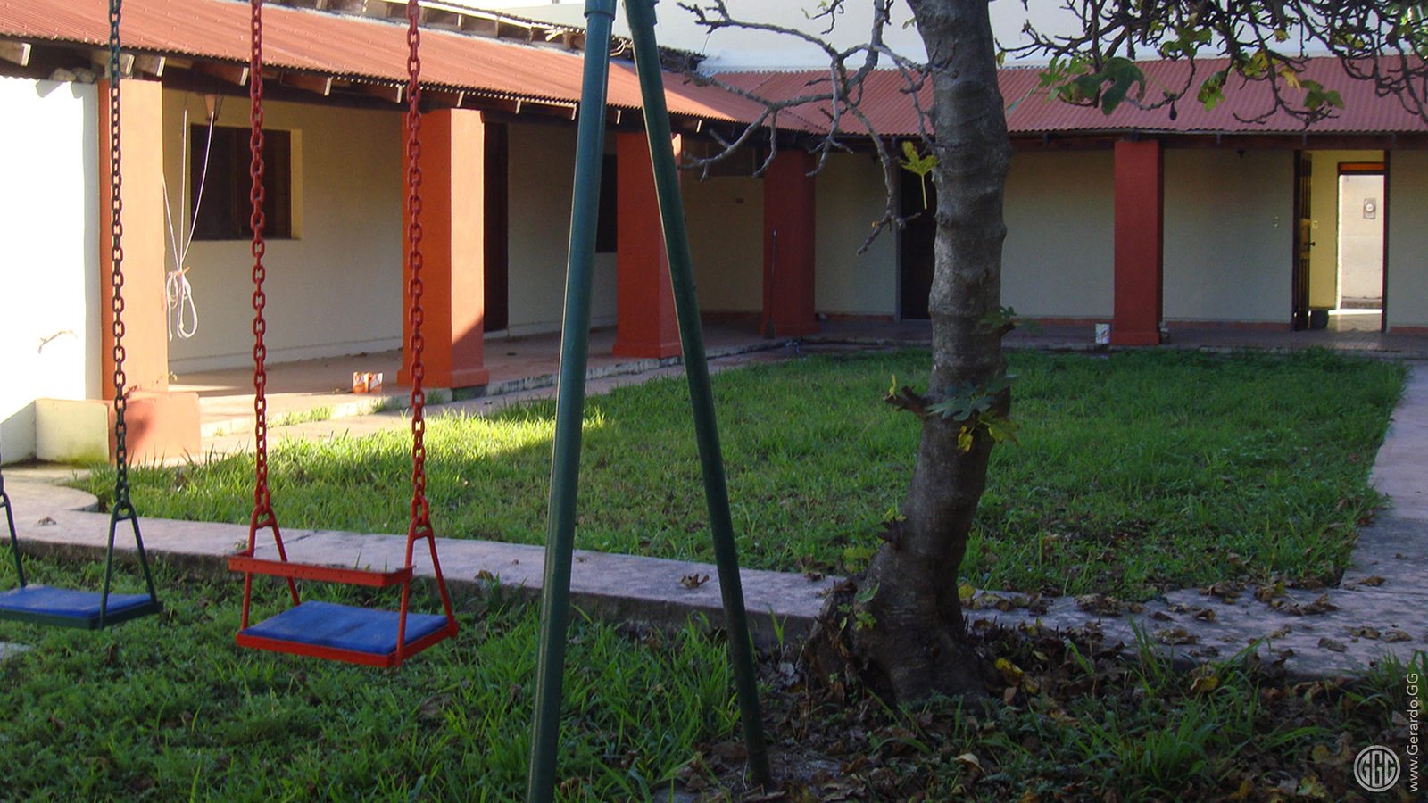 Casa Layra, al inicio Casa Layra, al inicio